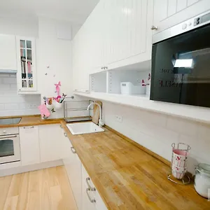 https://warsaw-concierge-vistula-apartment.warsawhotelspoland.com